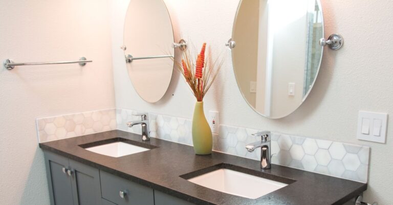 17 Chic Double Vanity Mirror Ideas to Maximize Style and Function