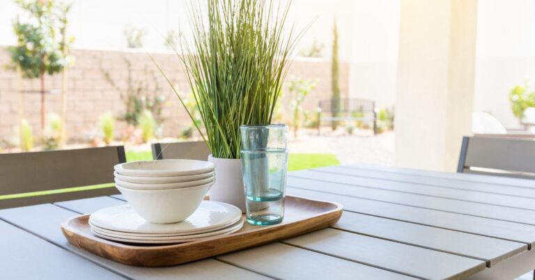 15 Patio Table Decor Ideas to Elevate Your Outdoor Dining Vibe